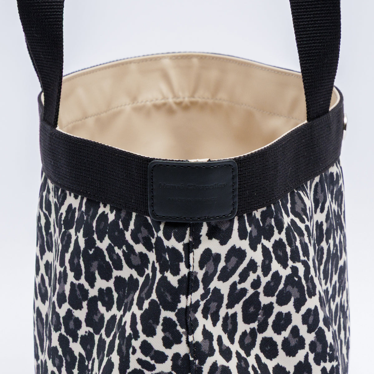 【限定カラー】エルベシャプリエ Herve Chapelier 704FN パンサーブラン×ノワール×ノワール(スクエアトートM　パンサー)